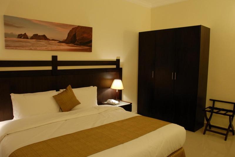 Al Hayat Hotel Suites Sardzsa Szoba fotó