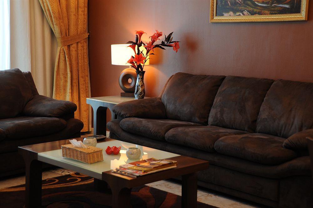 Al Hayat Hotel Suites Sardzsa Kültér fotó
